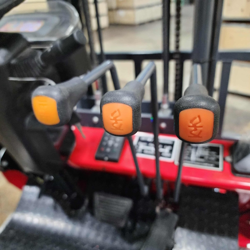 Tuff Lift 2200 Pound Electric Forklift With Side Shift 118" Lift CPD10 - Image 8