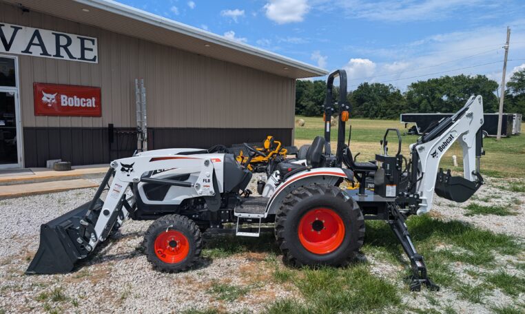 Bobcat CT2040H Compact Tractor, Loader & Backhoe - Image 6