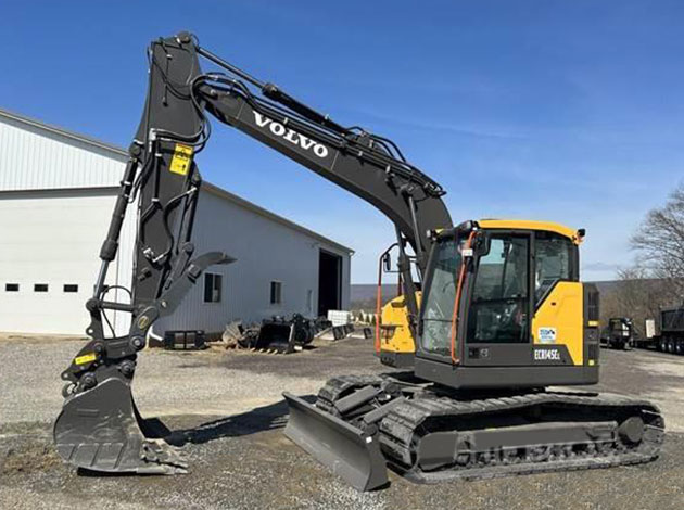 Volvo Excavator - Image 3
